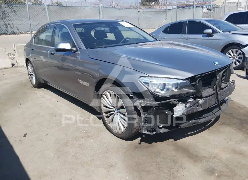 2015 BMW 740 фото