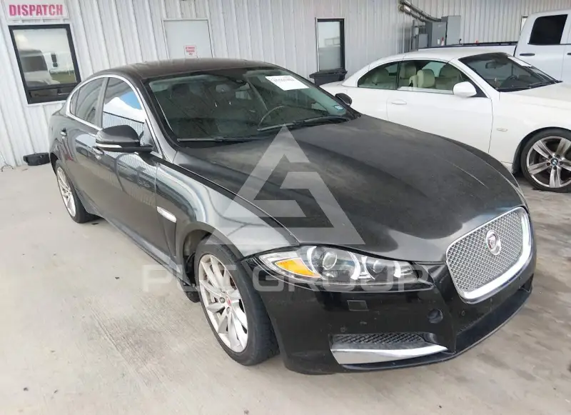 2015 Jaguar XF фото