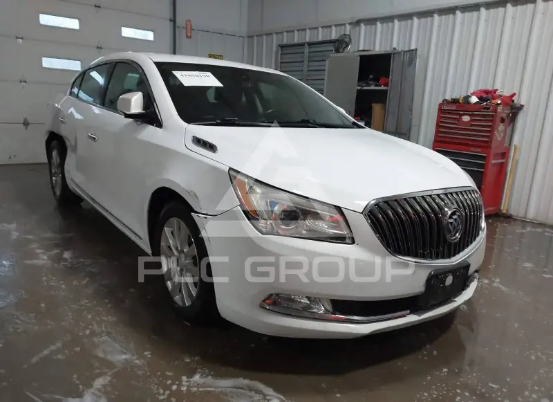 2015 Buick LACROSSE photo