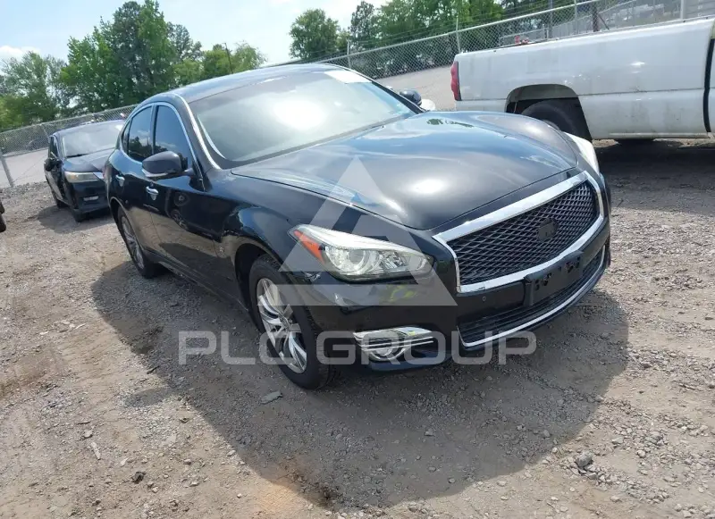 2015 Infinity Q70 фото