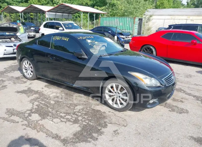 2015 Infinity Q60 фото