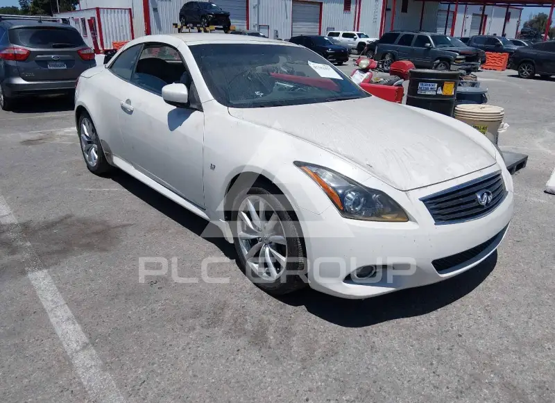 2015 Infinity Q60 фото