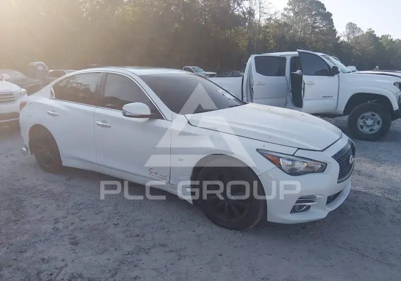 2015 Infinity Q50 фото