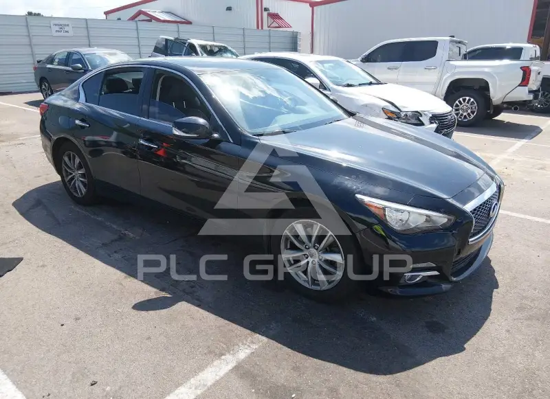 2015 Infinity Q50 фото