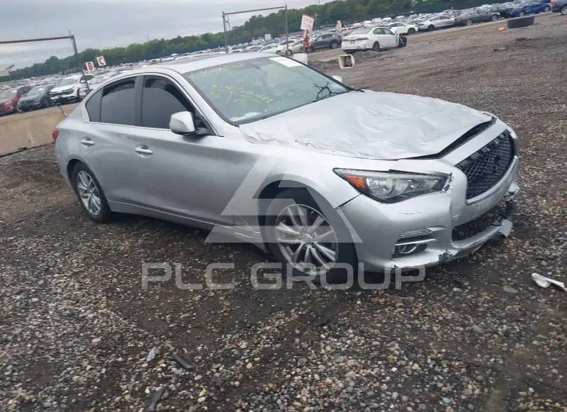 2015 Infinity Q50 photo
