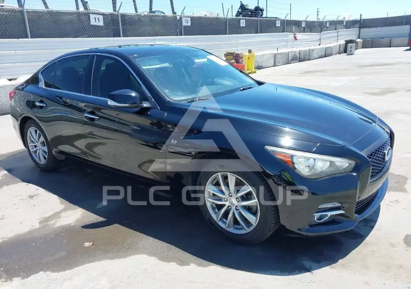 2015 Infinity Q50 фото