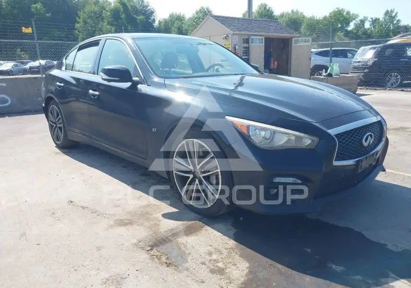 2015 Infinity Q50 фото