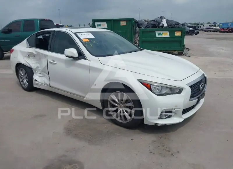 2015 Infinity Q50 photo