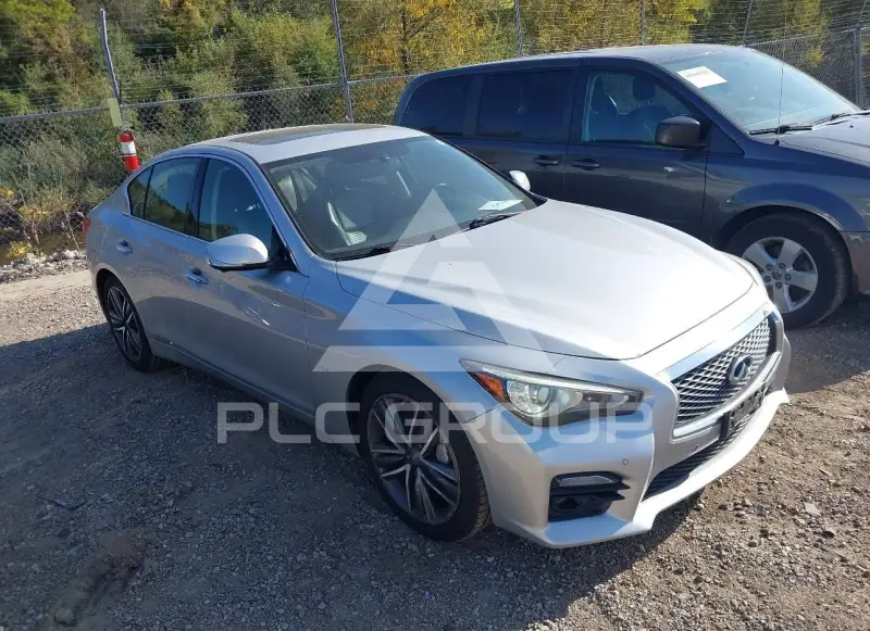 2015 Infinity Q50 фото