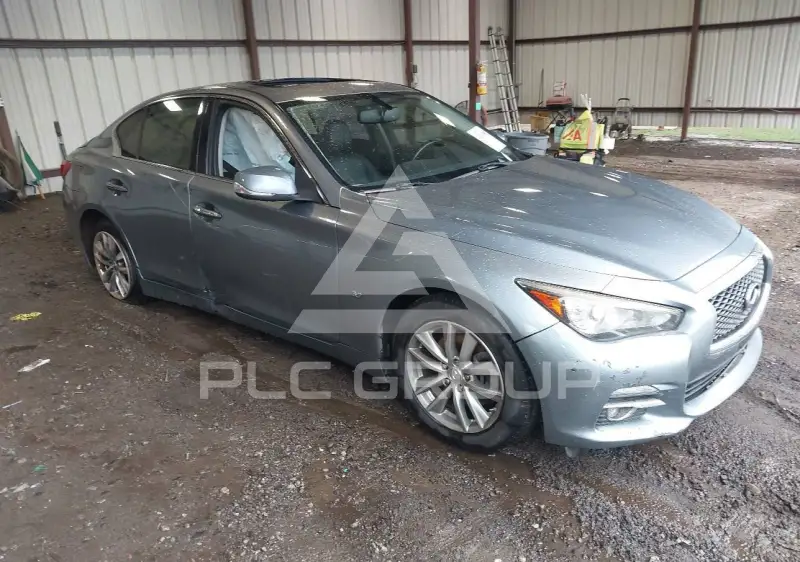 2015 Infinity Q50 фото