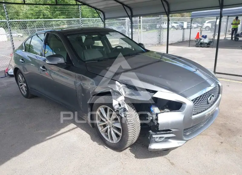 2015 Infinity Q50 фото