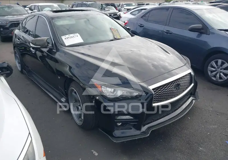 2015 Infinity Q50 фото