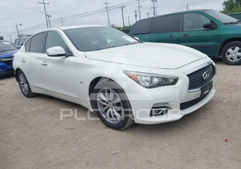 2015 Infinity Q50 фото
