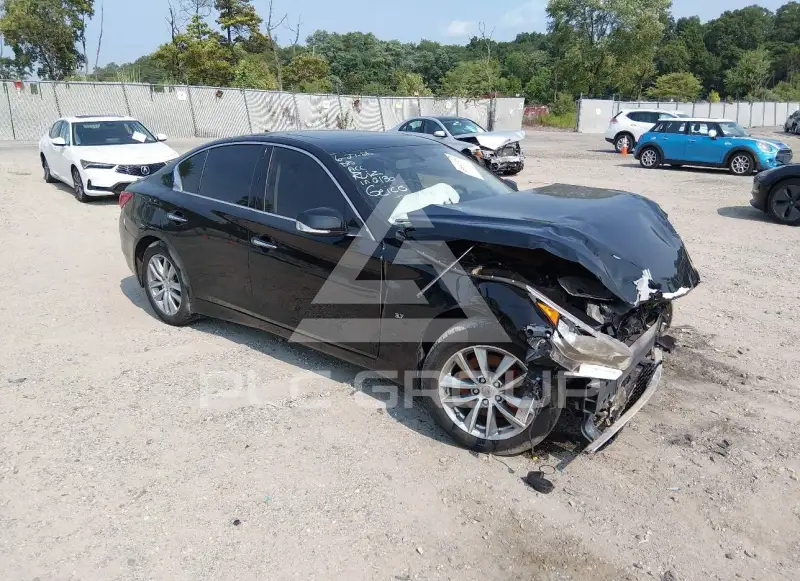 2015 Infinity Q50 фото