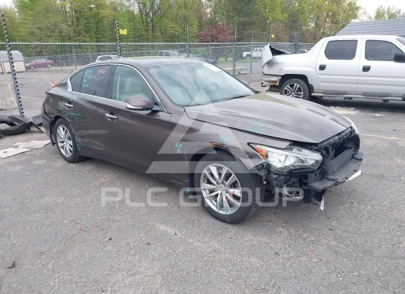 2015 Infinity Q50 фото