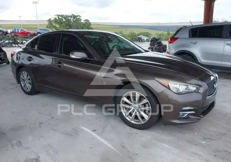 2015 Infinity Q50 фото
