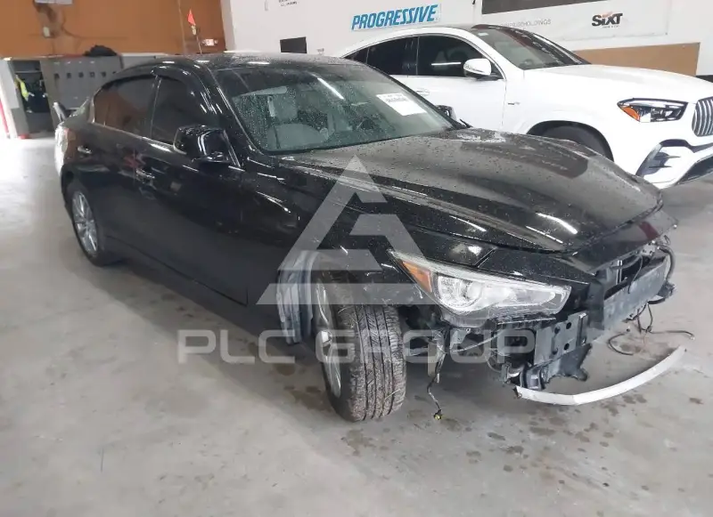 2015 Infinity Q50 фото