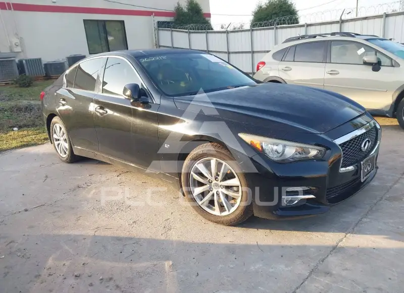 2015 Infinity Q50 photo