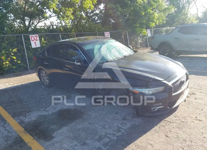 2015 Infinity Q50 photo