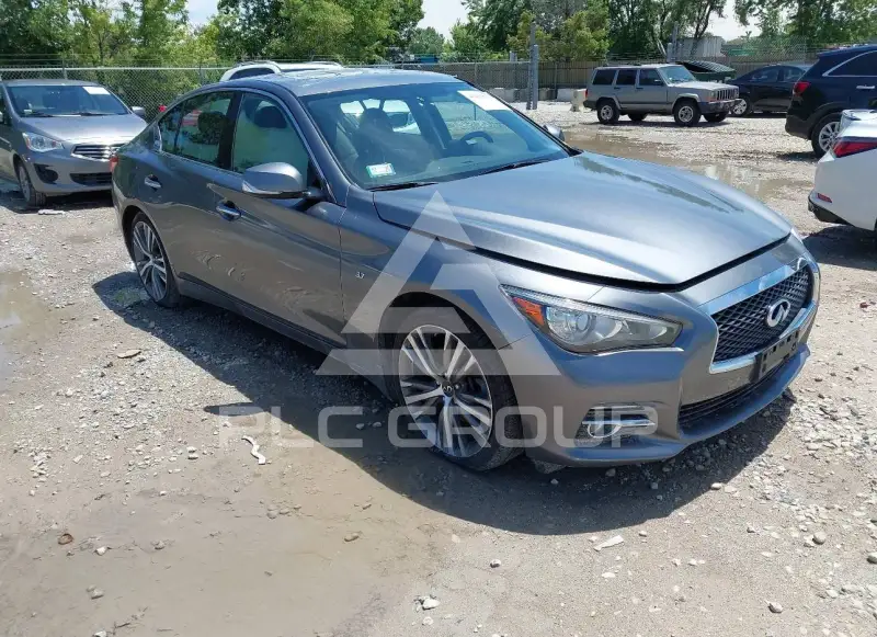 2015 Infinity Q50 фото