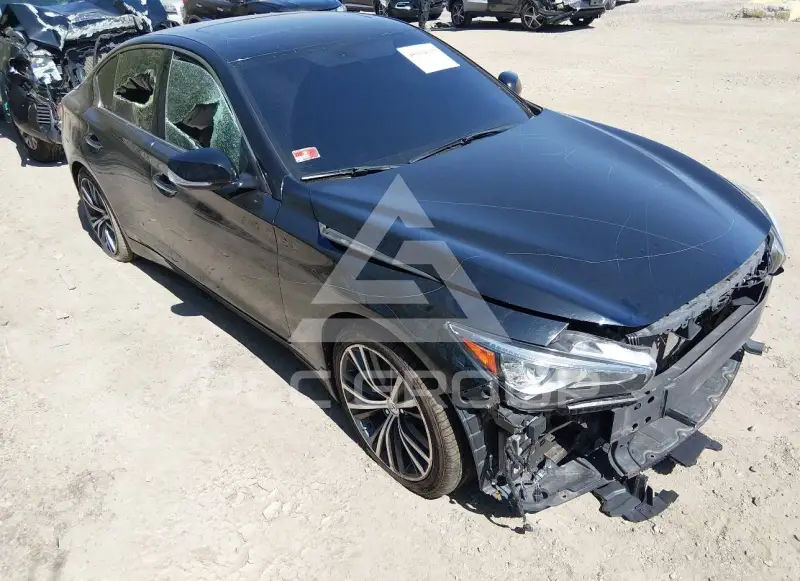 2015 Infinity Q50 photo