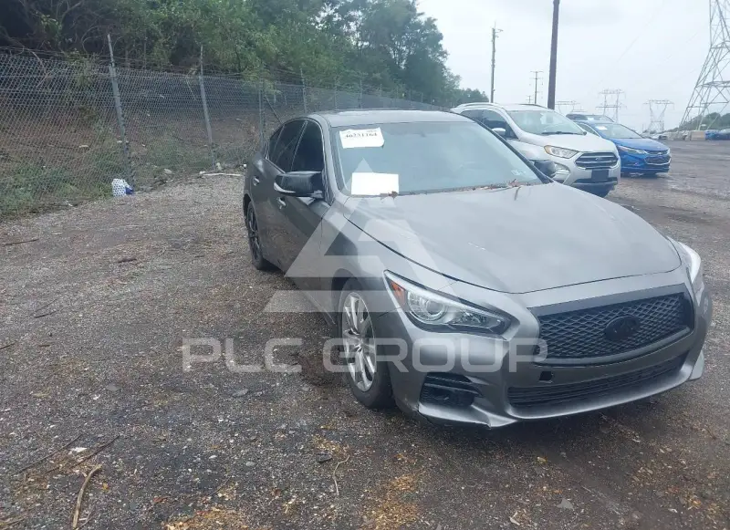 2015 Infinity Q50 фото