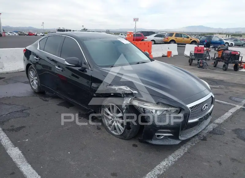 2015 Infinity Q50 фото
