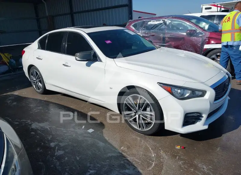 2015 Infinity Q50 фото