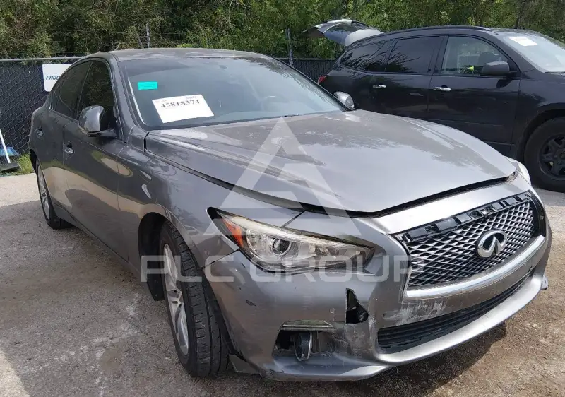2015 Infinity Q50 фото