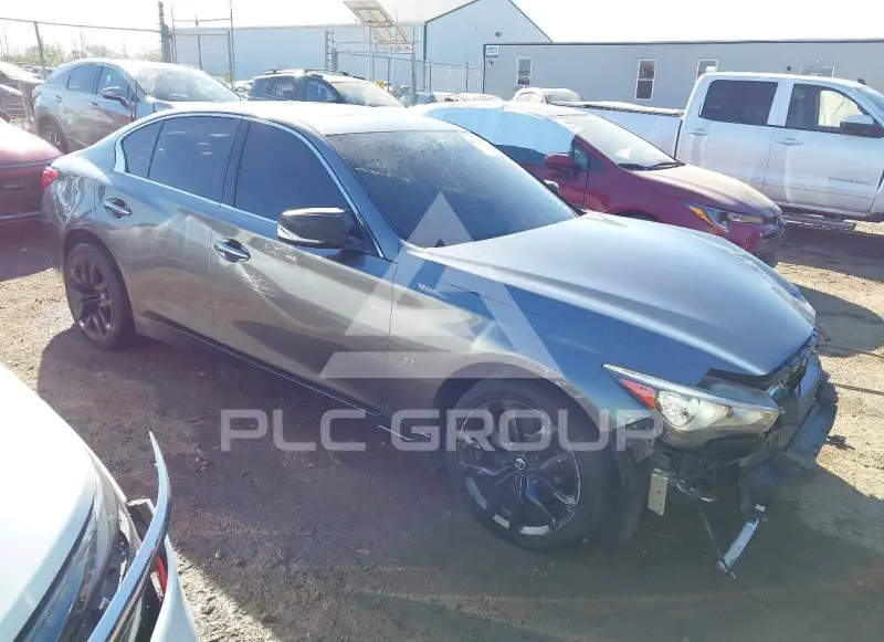 2015 Infinity Q50 фото