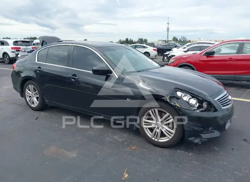 2015 Infinity Q40 фото
