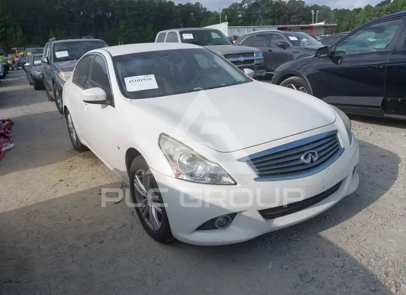 2015 Infinity Q40 фото