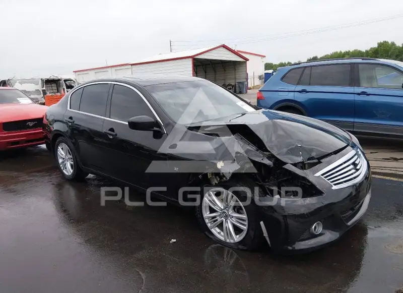 2015 Infinity Q40 photo