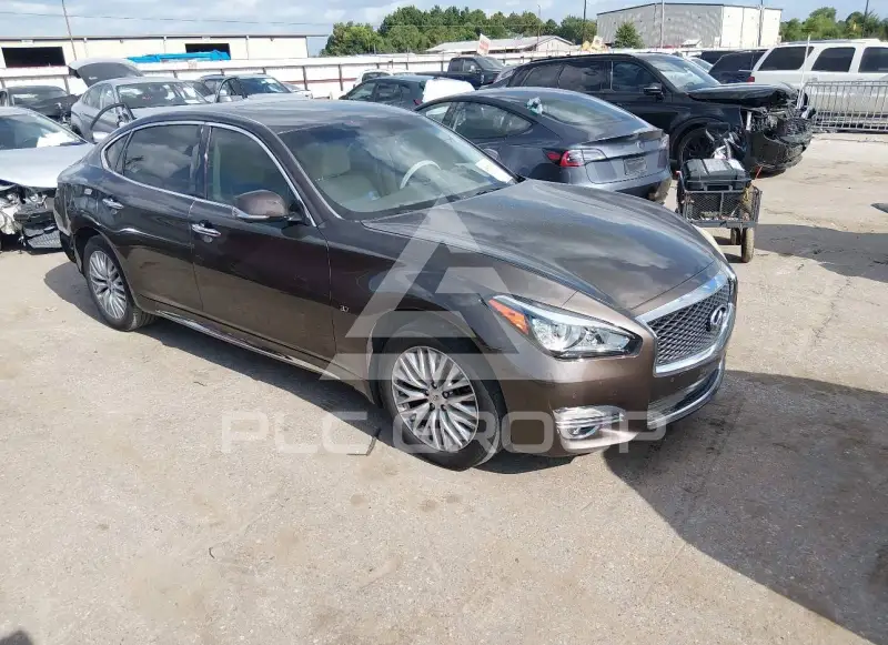 2015 Infinity Q70 фото