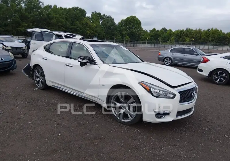2015 Infinity Q70 фото