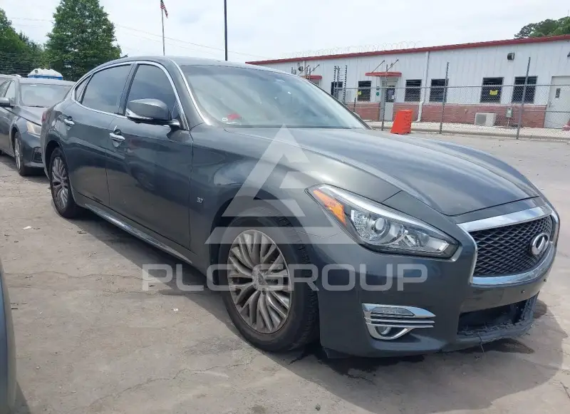 2015 Infinity Q70 фото