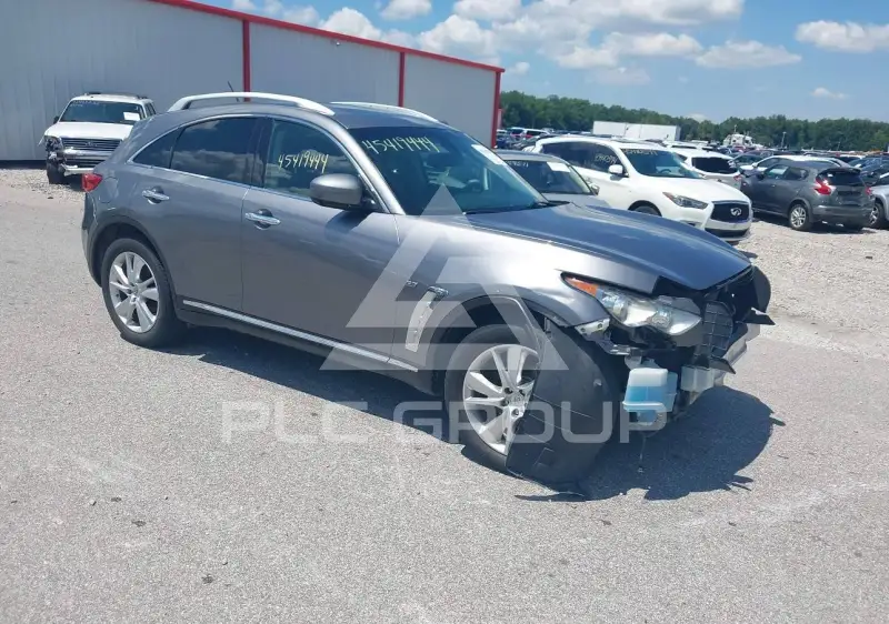 2015 Infinity QX70 фото