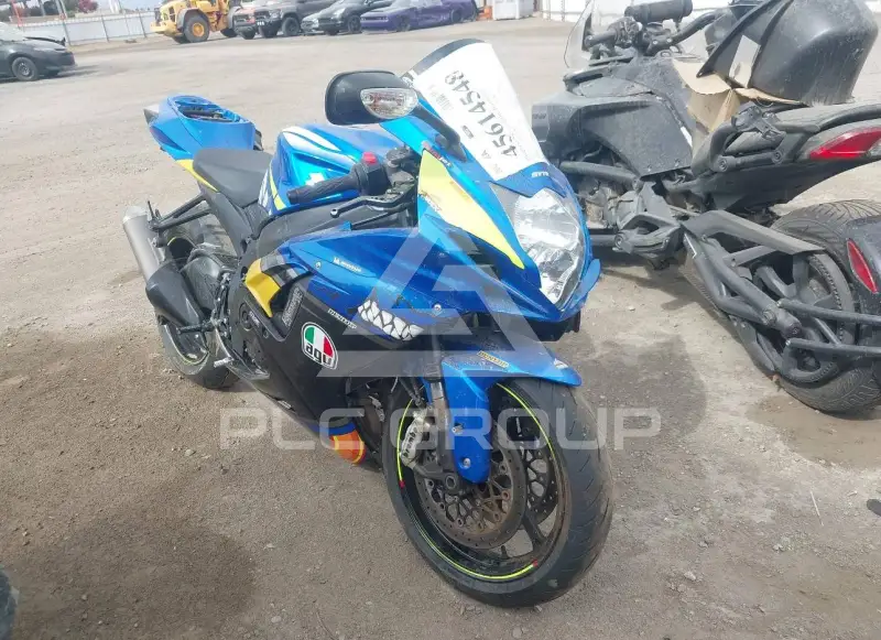 2015 Suzuki GSX-R600 фото