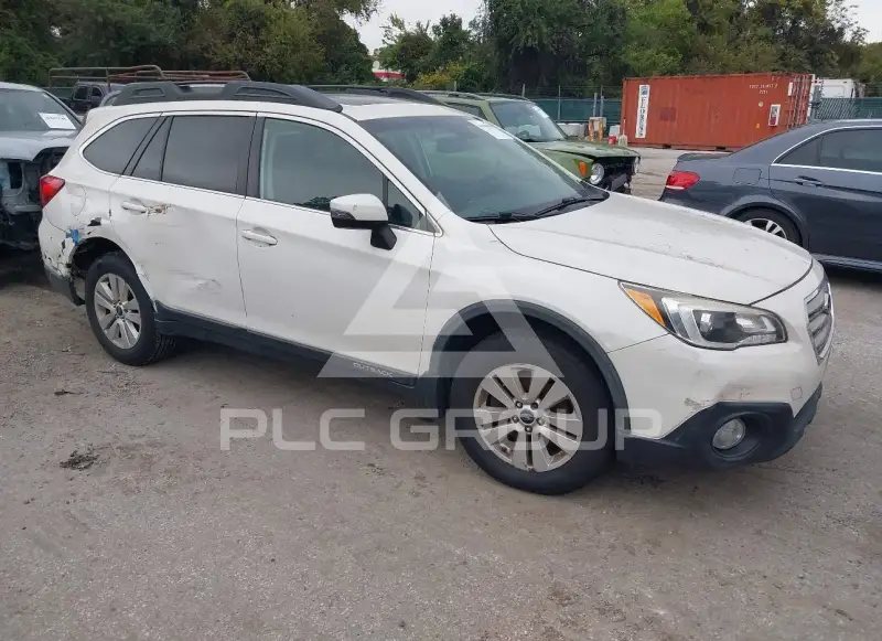 2015 Subaru Outback photo