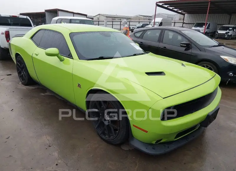 2015 Dodge CHALLENGER photo