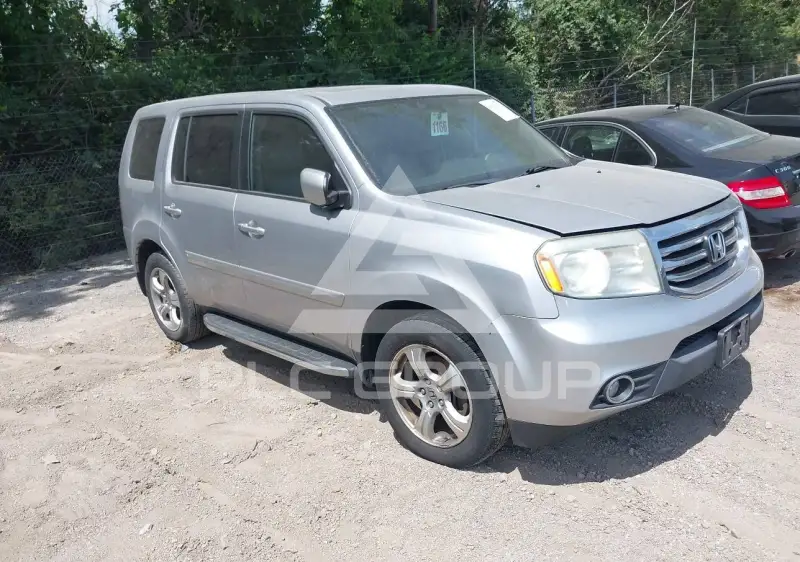 2015 Honda PILOT photo