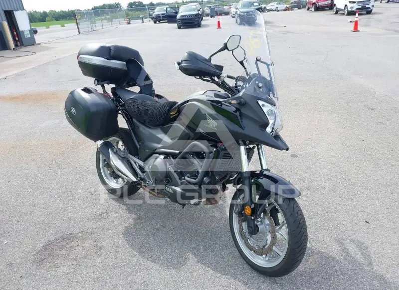 2015 Honda NC700 фото