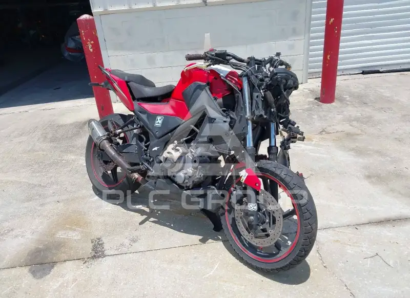 2015 Honda CB300 photo