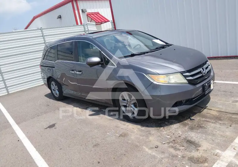 2015 Honda ODYSSEY photo