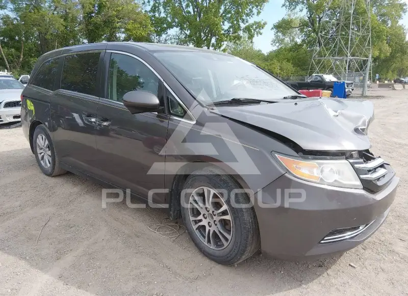 2015 Honda ODYSSEY фото