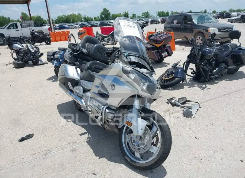 2015 Honda GL1800 фото