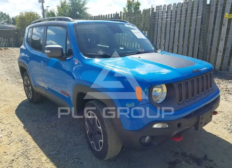 2015 Jeep Renegade photo
