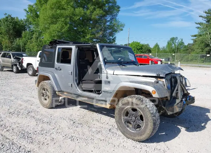 2015 Jeep WRANGLER фото