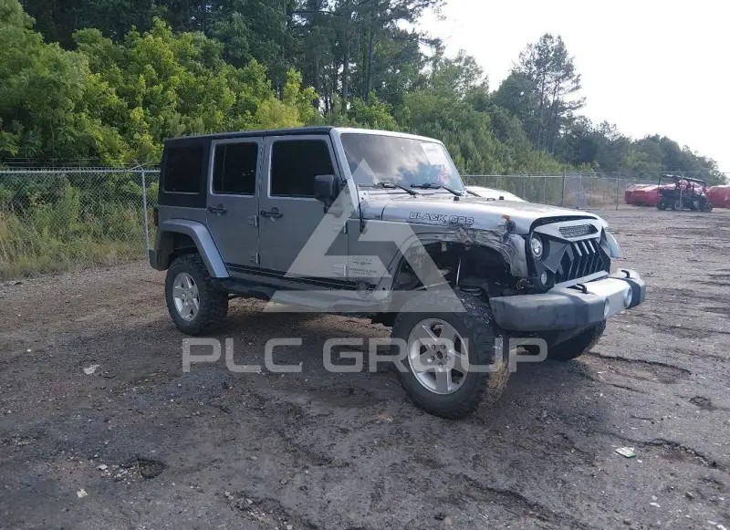 2015 Jeep WRANGLER фото