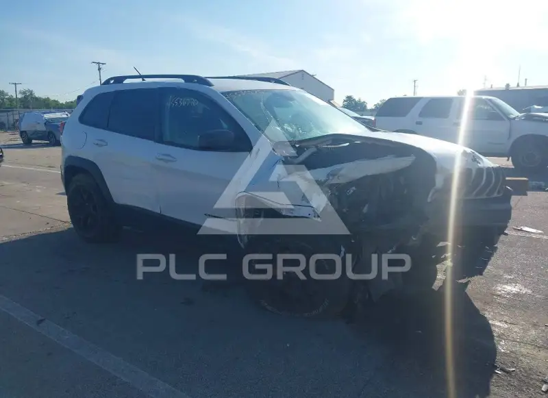 2015 Jeep CHEROKEE фото